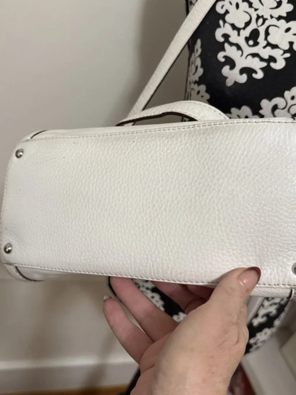 Lauren Ralph Lauren Grafton Falan Md Satchel Soft Leather Off white Crossbody